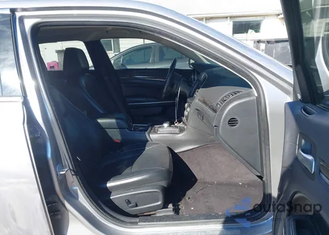 2016 Chrysler 300C z USA, uszkodzony, nr VIN 2C3CCAEG3GH343170